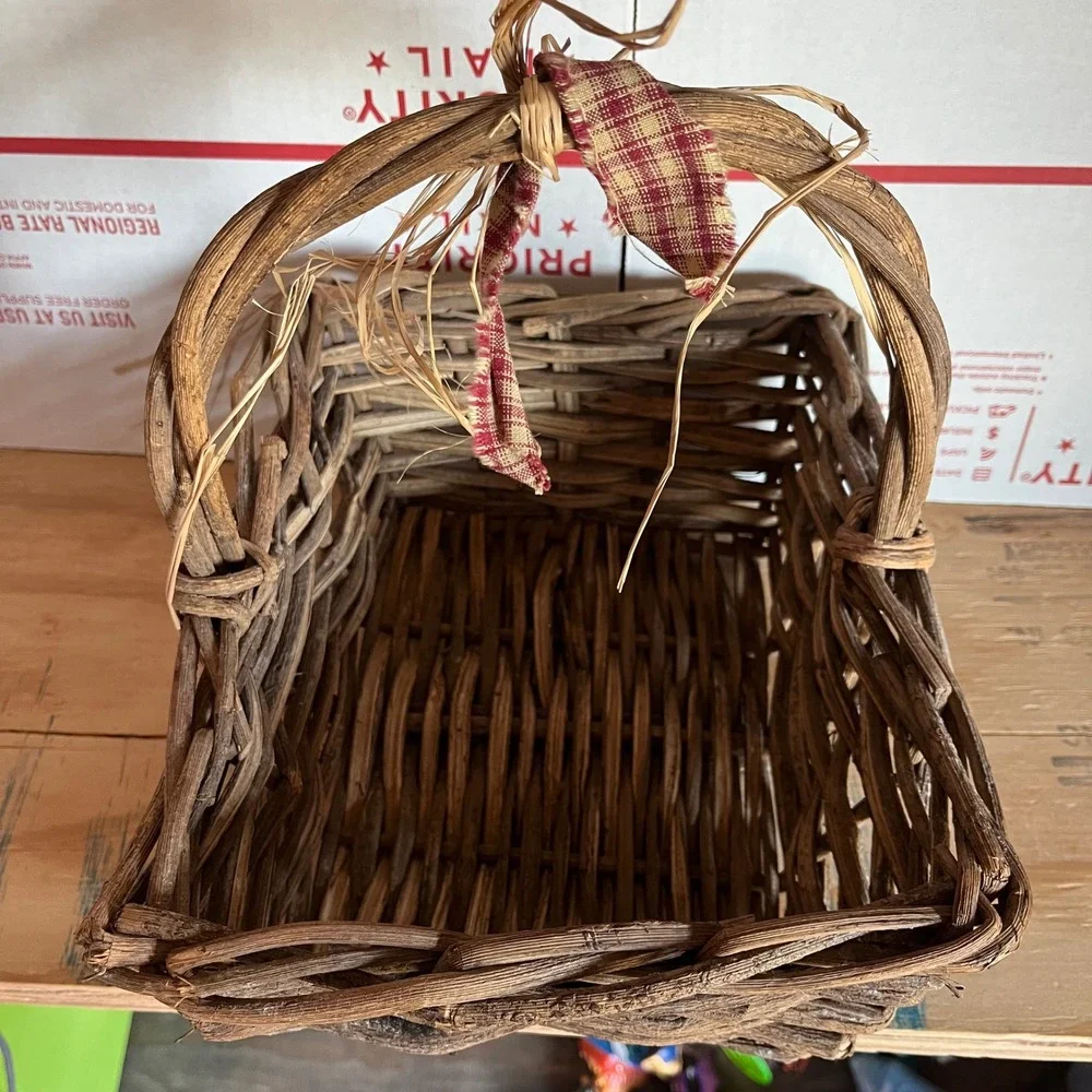 Vintage Rustic Twig Basket with Handle | Primitive Country Décor Gift Basket